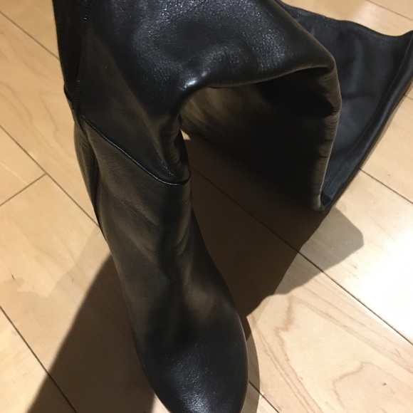 Over the knee boots - Picture 2 of 3